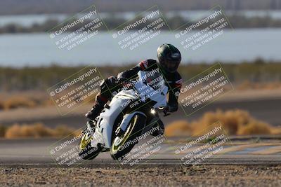 media/Dec-18-2022-SoCal Trackdays (Sun) [[8099a50955]]/Turn 14 (940am)/